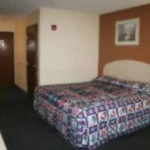 Super 8 Motel 2*